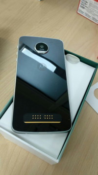 Motorola  MOTO Z PLAY