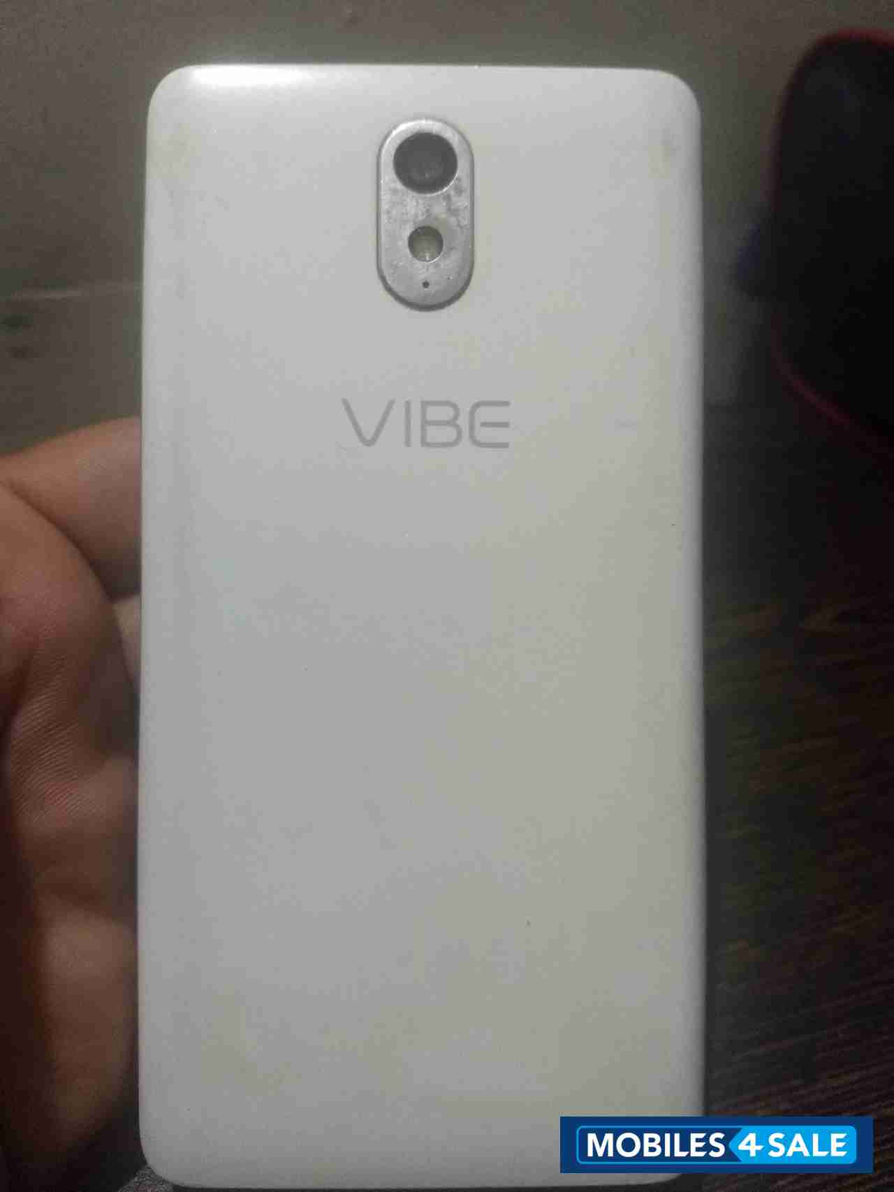 Lenovo  Vibe P1m