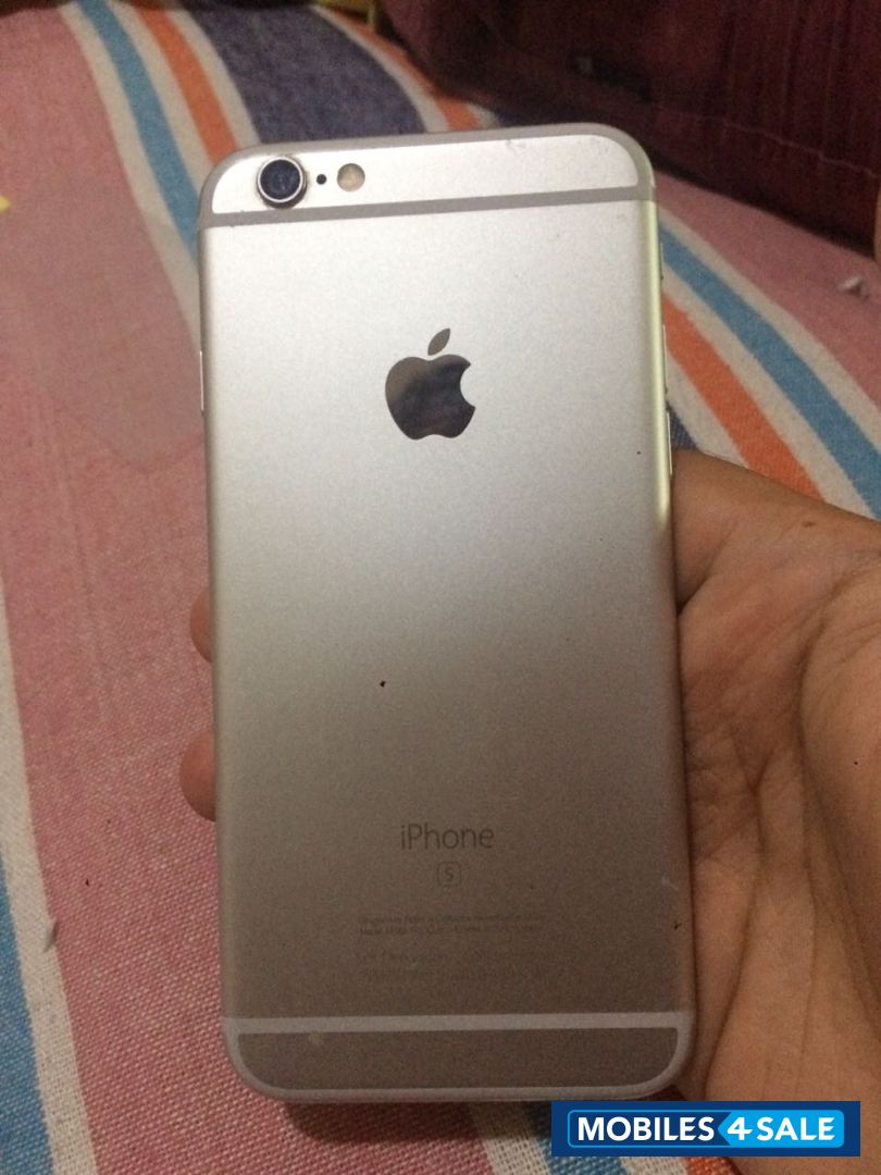 Silver Apple iPhone 6S