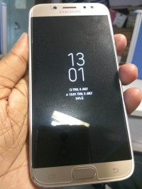 Samsung Galaxy j7 pro