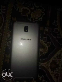 Samsung  Galaxy j7 pro