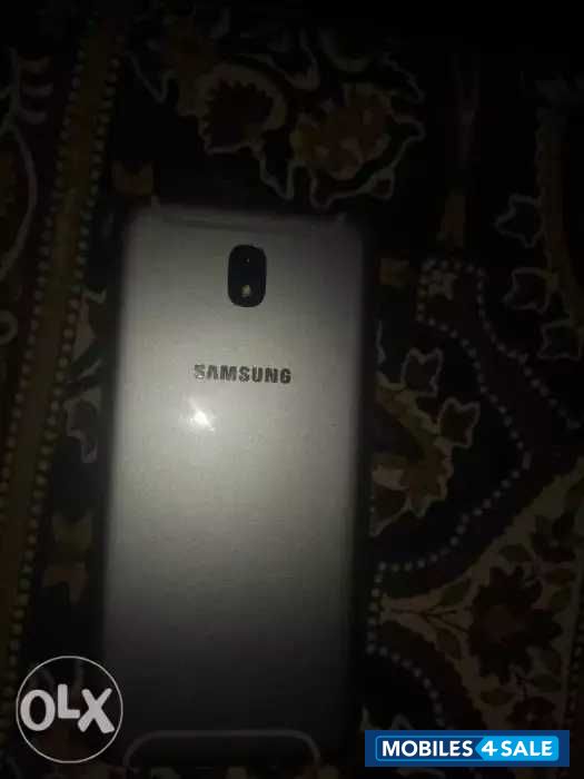 Samsung  Galaxy j7 pro