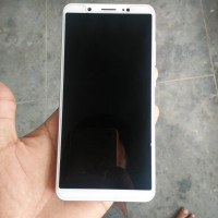 Vivo  V7+
