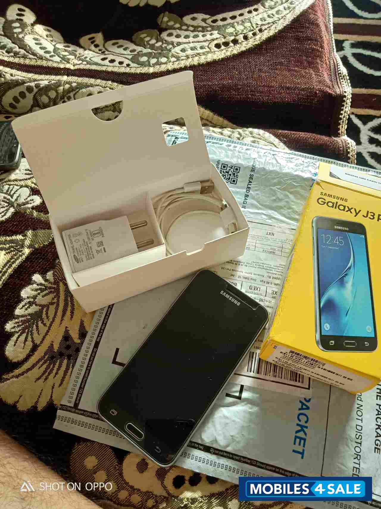 Samsung  Galaxy J3 pro