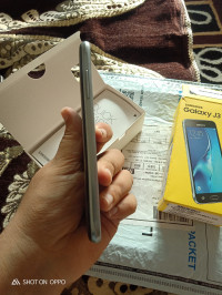 Samsung  Galaxy J3 pro