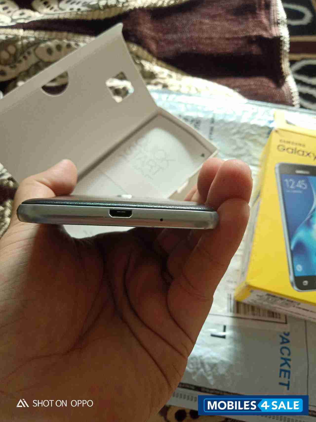 Samsung  Galaxy J3 pro