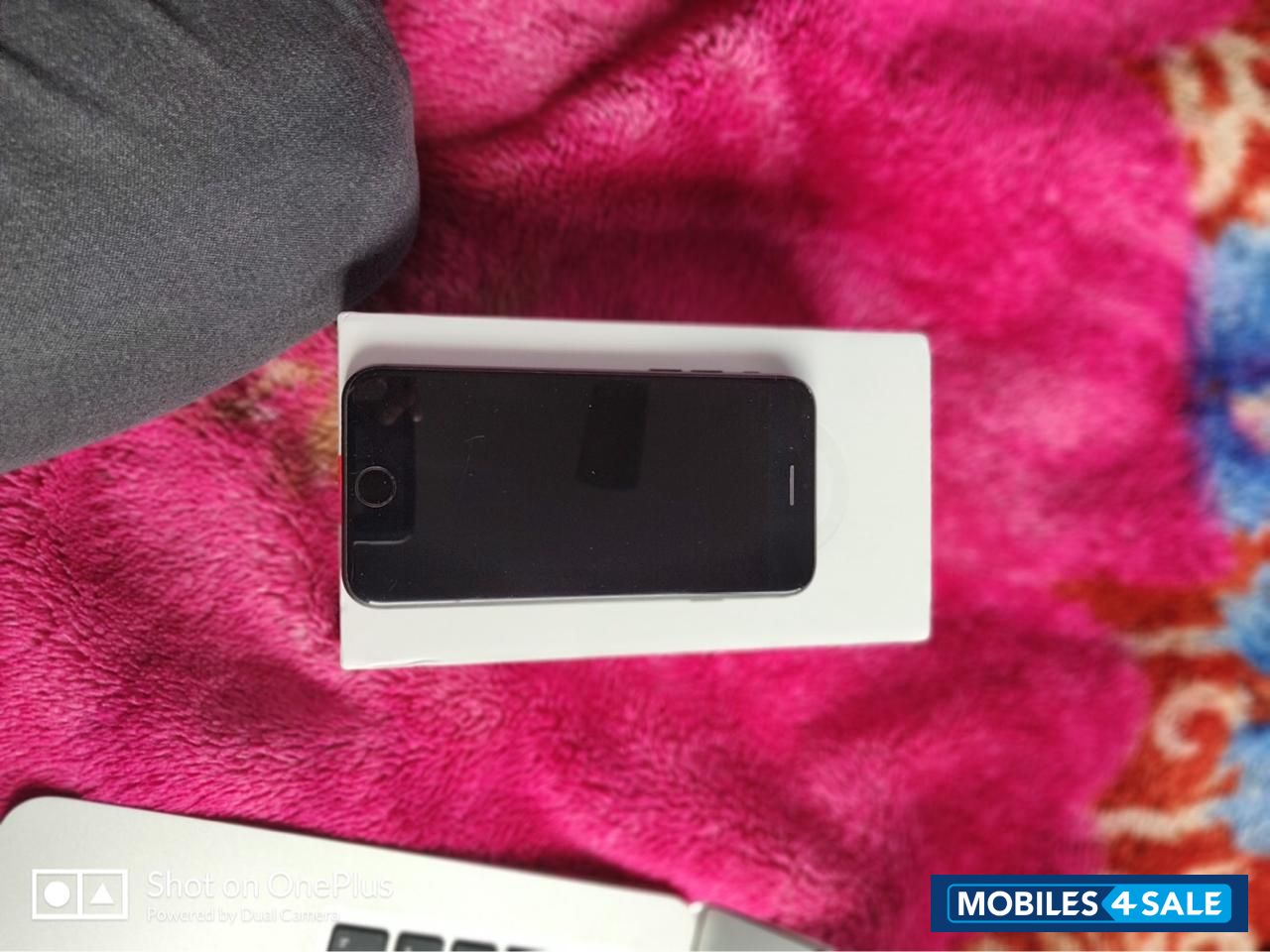 Apple  iphone 7 128gb space grey