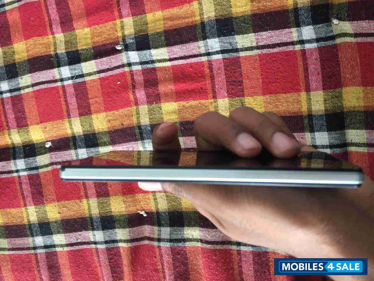 Black Lava  V2 3gb ram