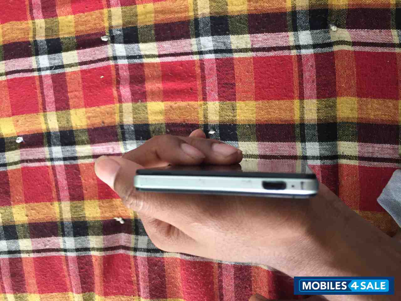 Black Lava  V2 3gb ram