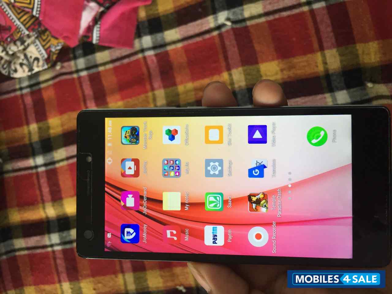 Black Lava  V2 3gb ram