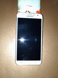 Samsung  Galaxy J7