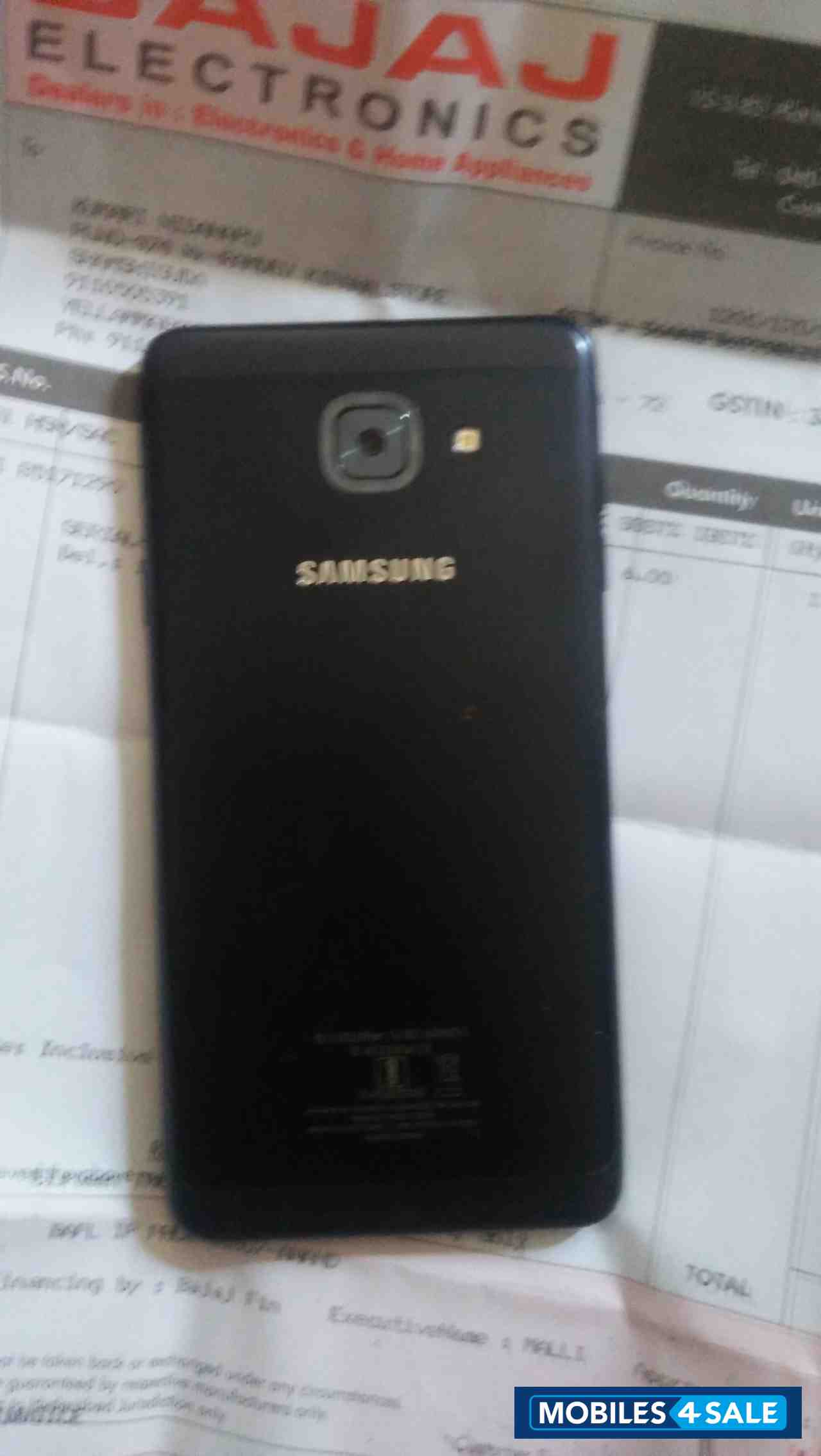 Black Samsung J7 max Black Samsung J7 max