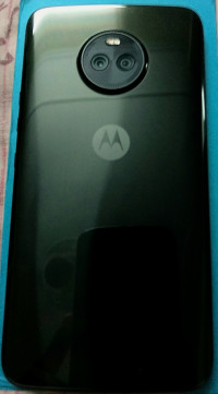 Super Black Motorola  X4 (Super Black, 4 GB & 64 GB)