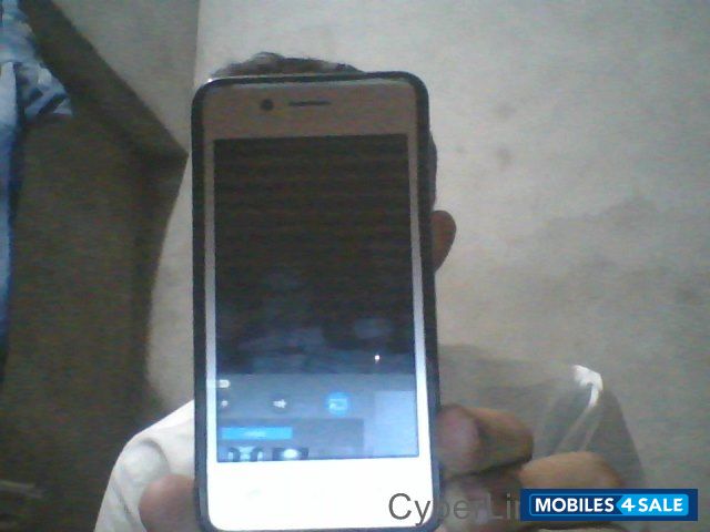 Golden Micromax  Q402