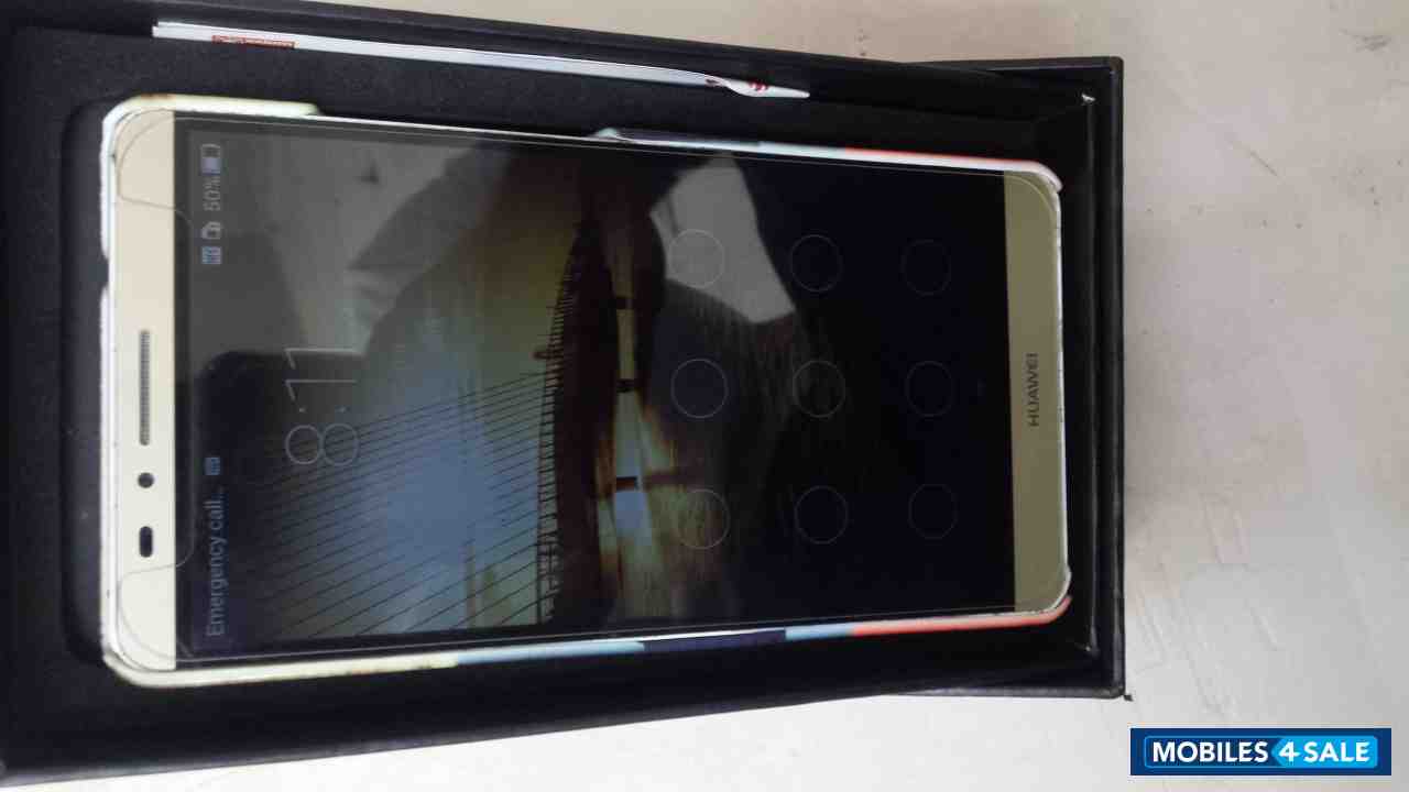 Gold Huawei Ascend Mate 7