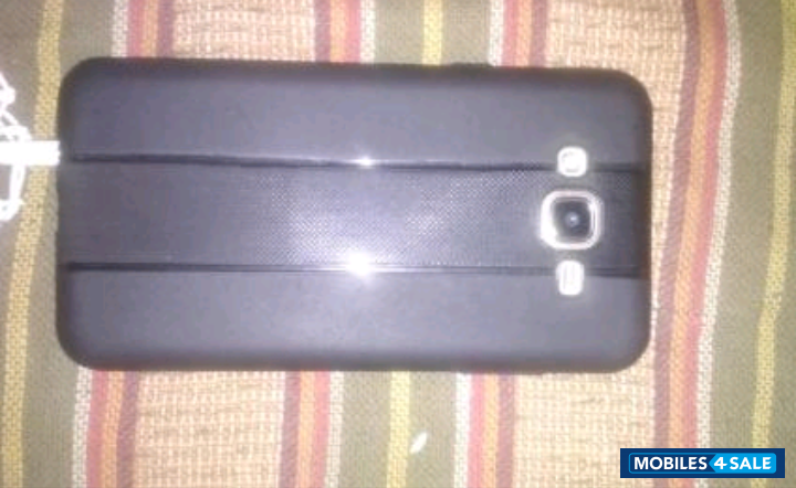 Gold Samsung  J7 nxt