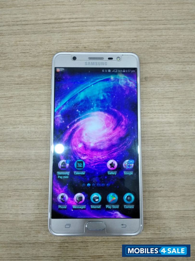 Samsung  Samsung galaxy j7 max