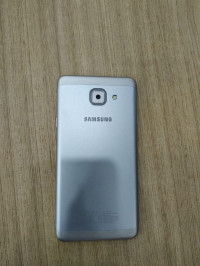 Samsung  Samsung galaxy j7 max