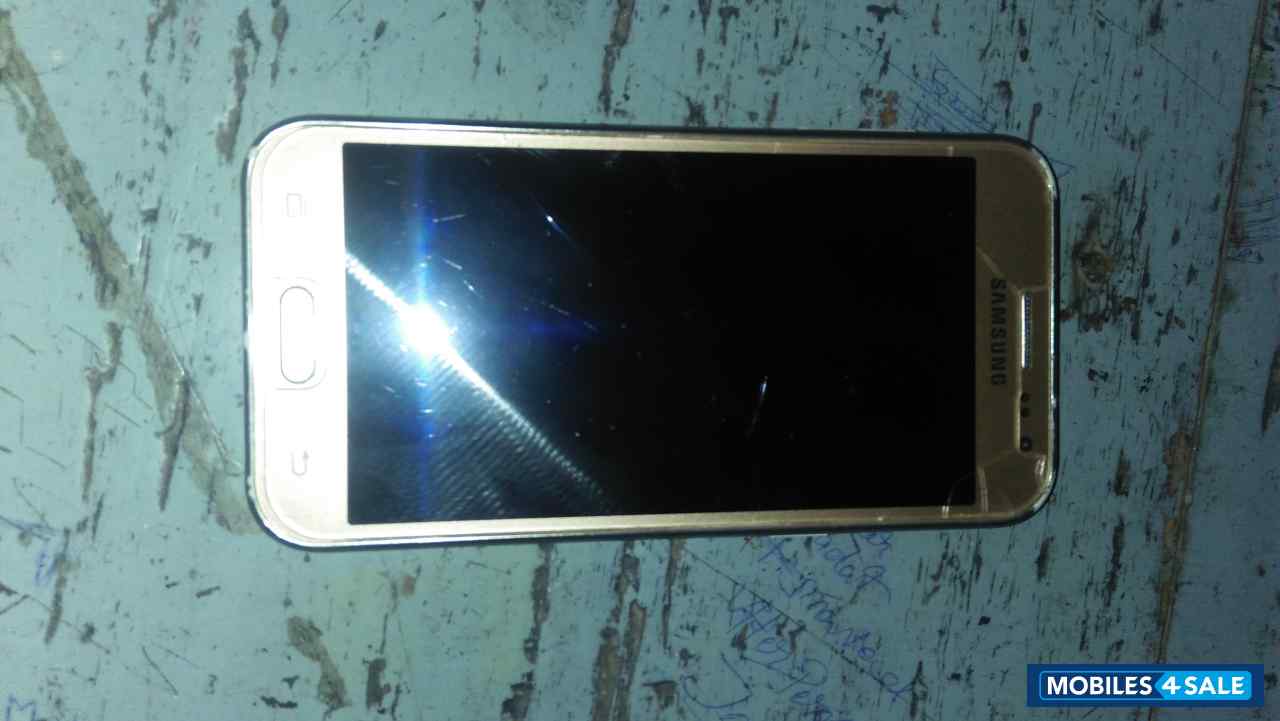 Samsung  Galaxy j2