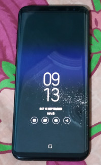Black Samsung Galaxy S8 Plus
