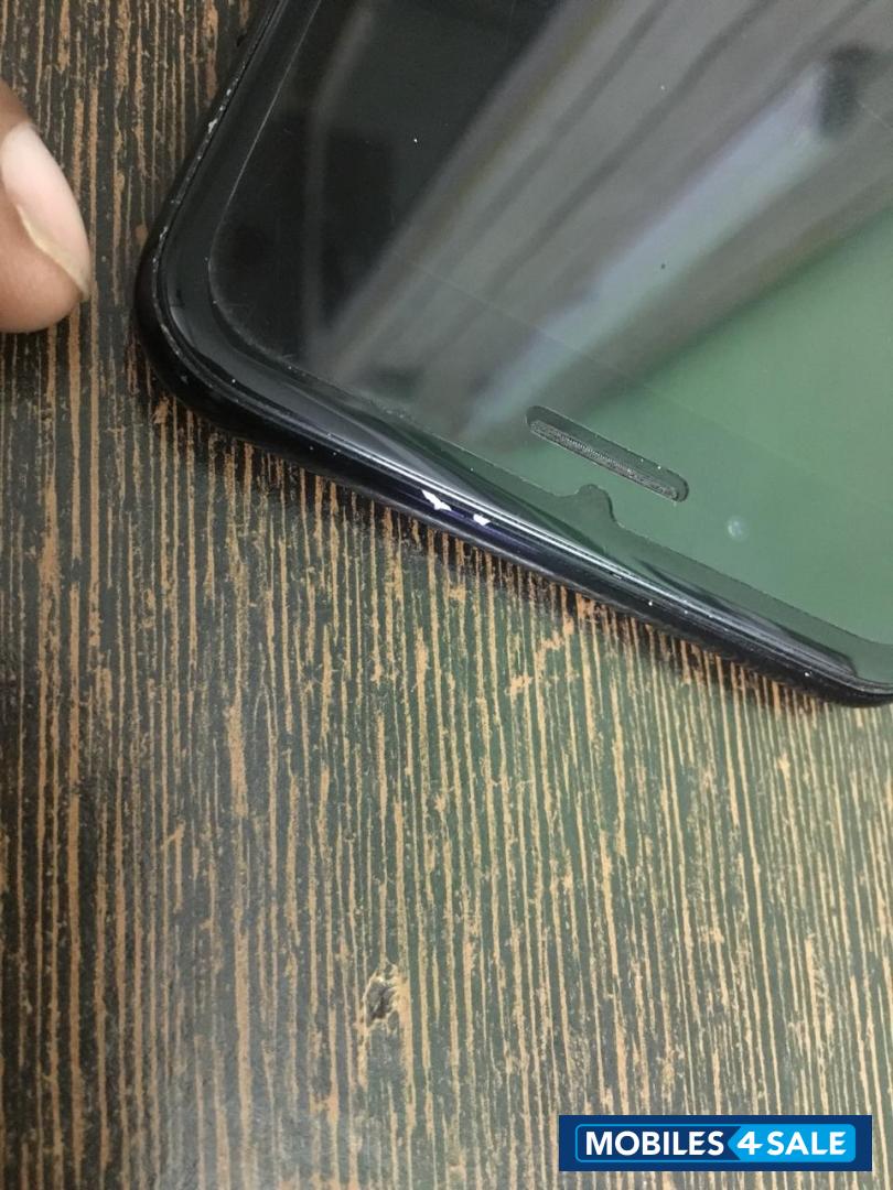 Jet Black Apple iPhone 7 Plus