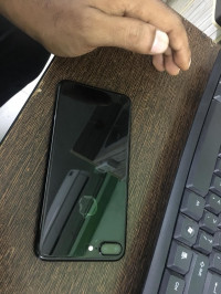 Jet Black Apple iPhone 7 Plus