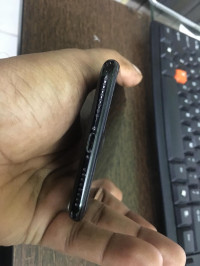 Jet Black Apple iPhone 7 Plus