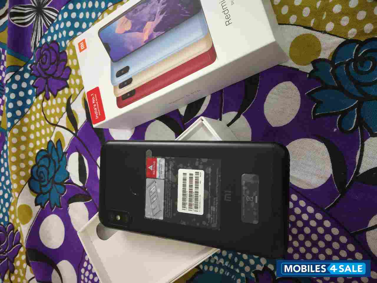 Black Xiaomi Redmi 6 Pro