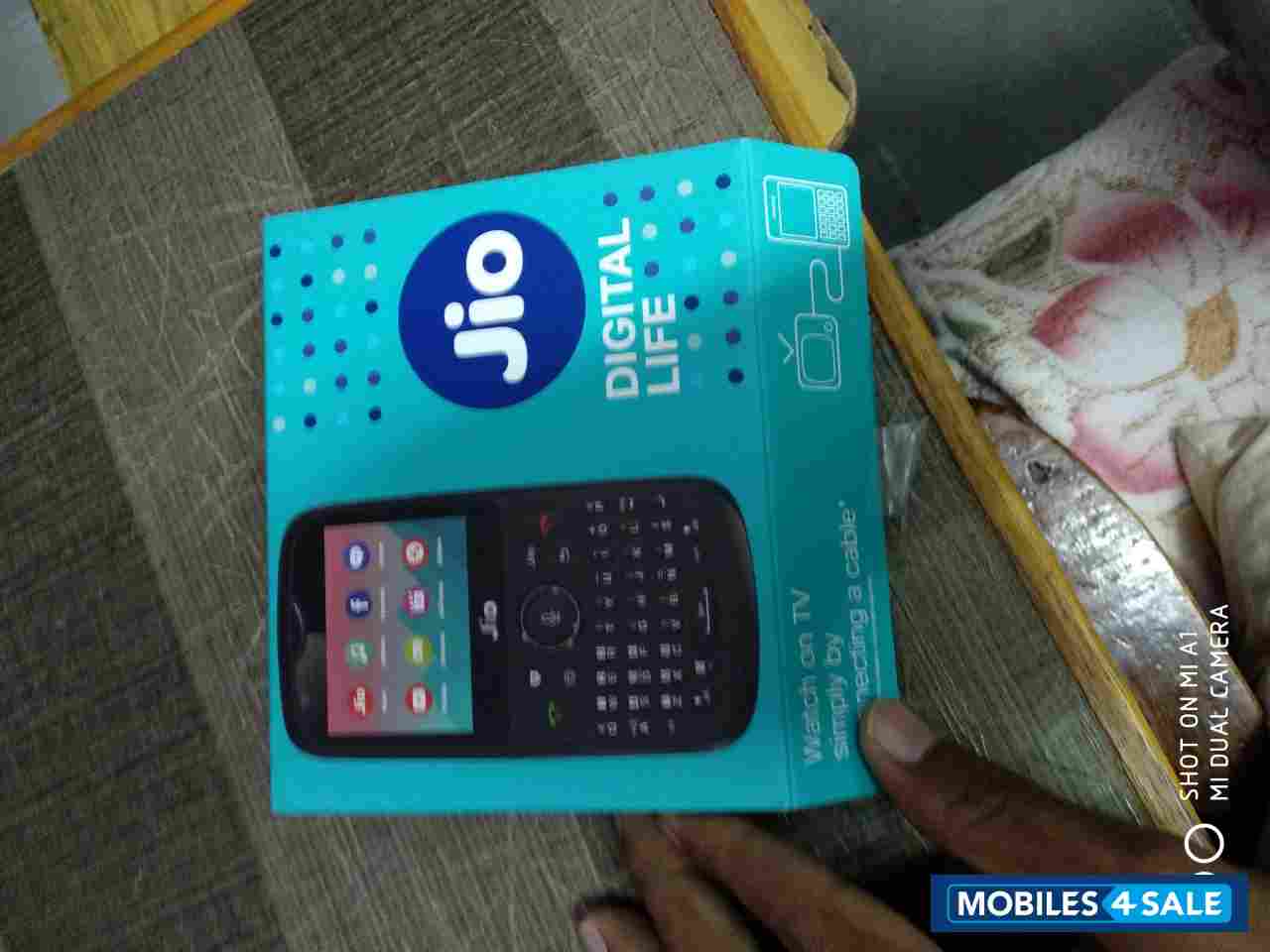 Lyf Jio phone2