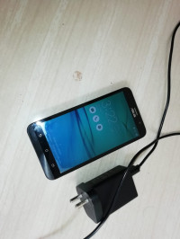 Asus  zenfone Z00AD