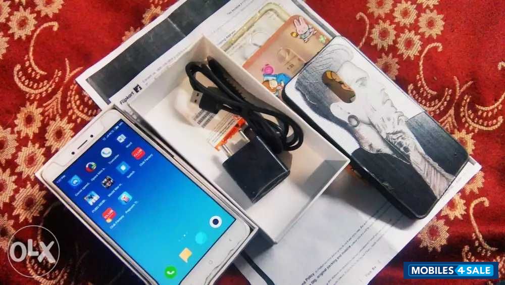 Golden Xiaomi Redmi Note 4