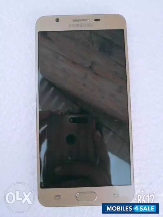 Samsung Galaxy j7 prime