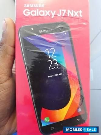 Samsung  Galaxy J7 nxt 32 gb