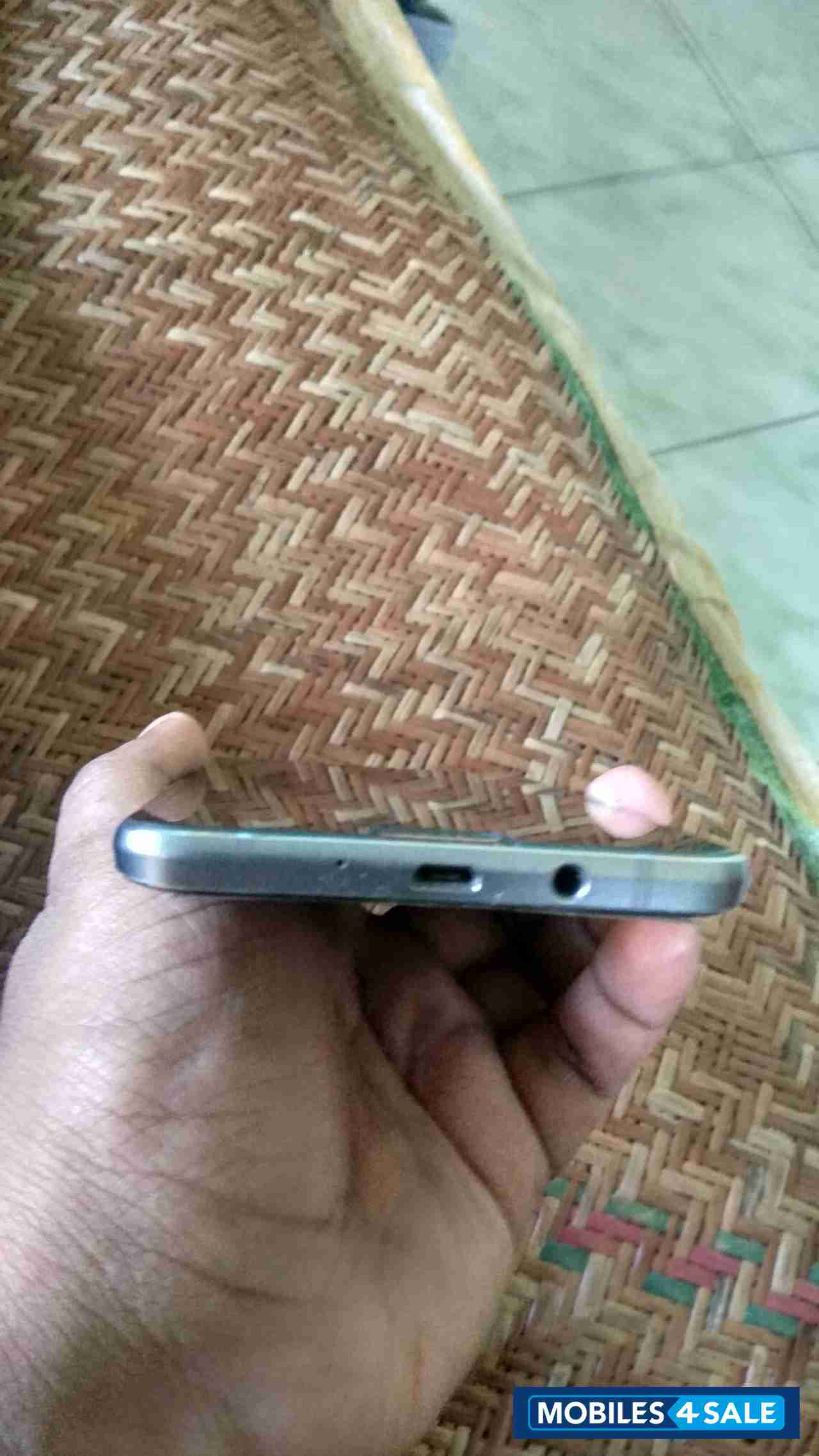 Samsung J770 Samsung J770