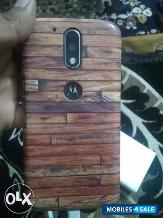 Motorola G4 +