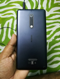 Black Nokia 5