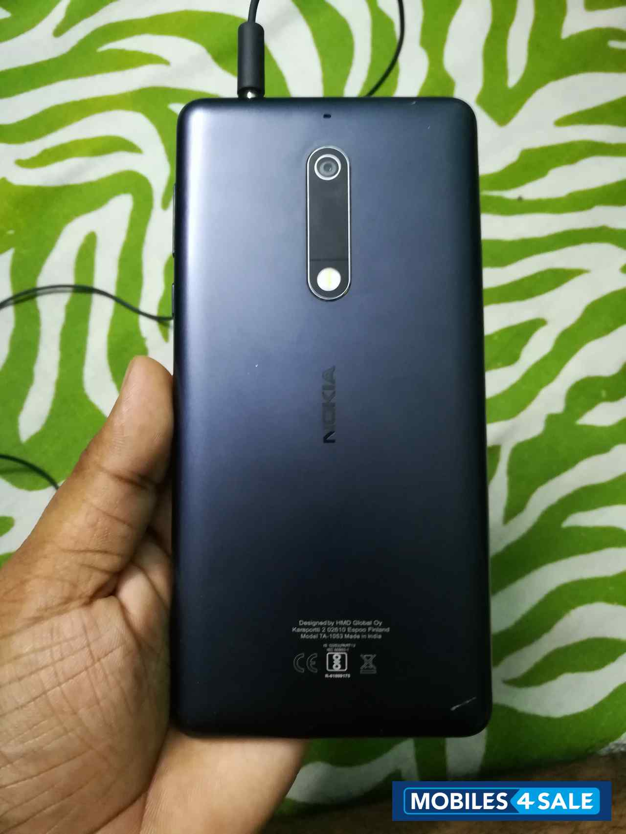Black Nokia  5
