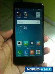 White Xiaomi Redmi 2 Prime