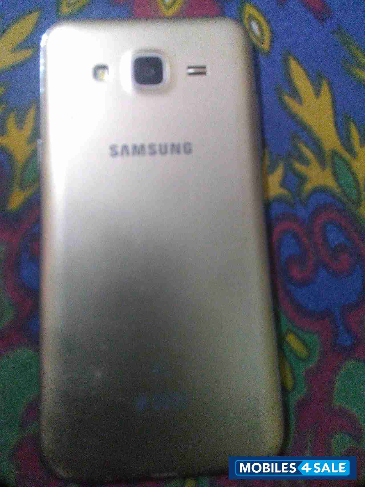Samsung  Galaxy J5