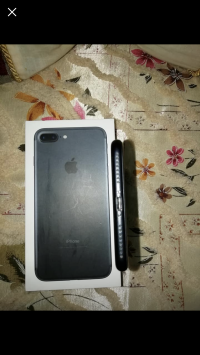 Apple  iphone 7 plus 32 gb