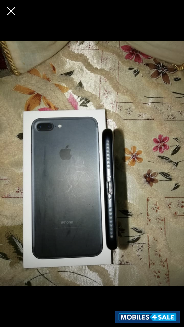 Apple  iphone 7 plus 32 gb