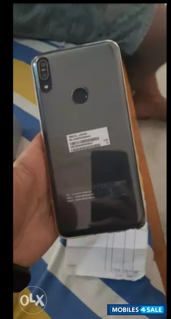 Asus  Zenfone max pro m1 4gb ram 64gb rom