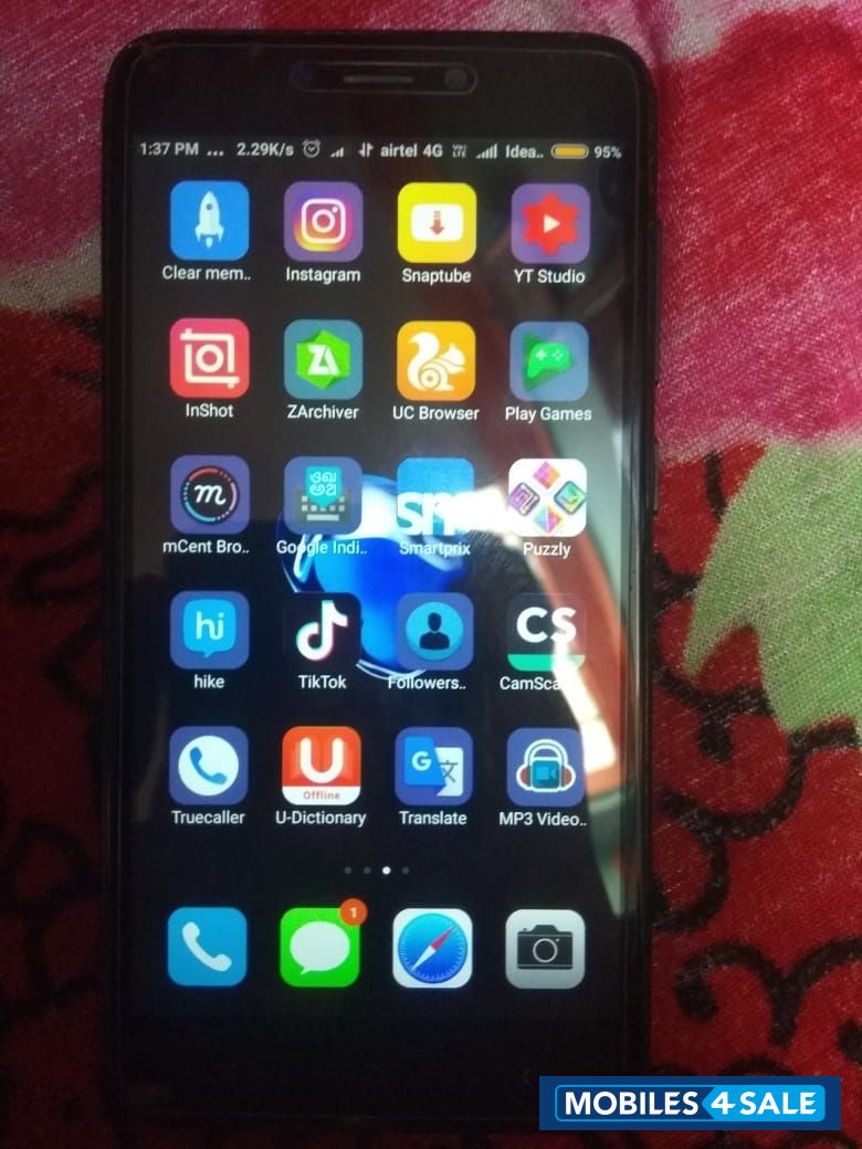 Black Xiaomi Redmi 4