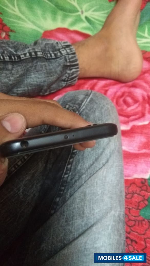 Black Xiaomi Redmi 4 Black Xiaomi Redmi 4