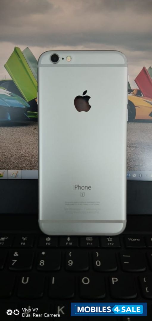 Silver Apple iPhone 6S