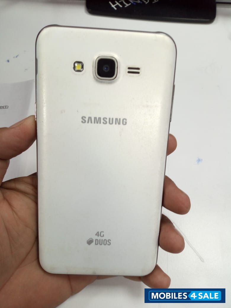 Samsung  galaxy j7