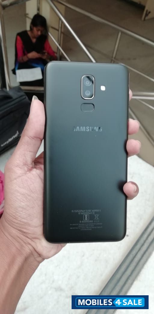Samsung  Galaxy j8