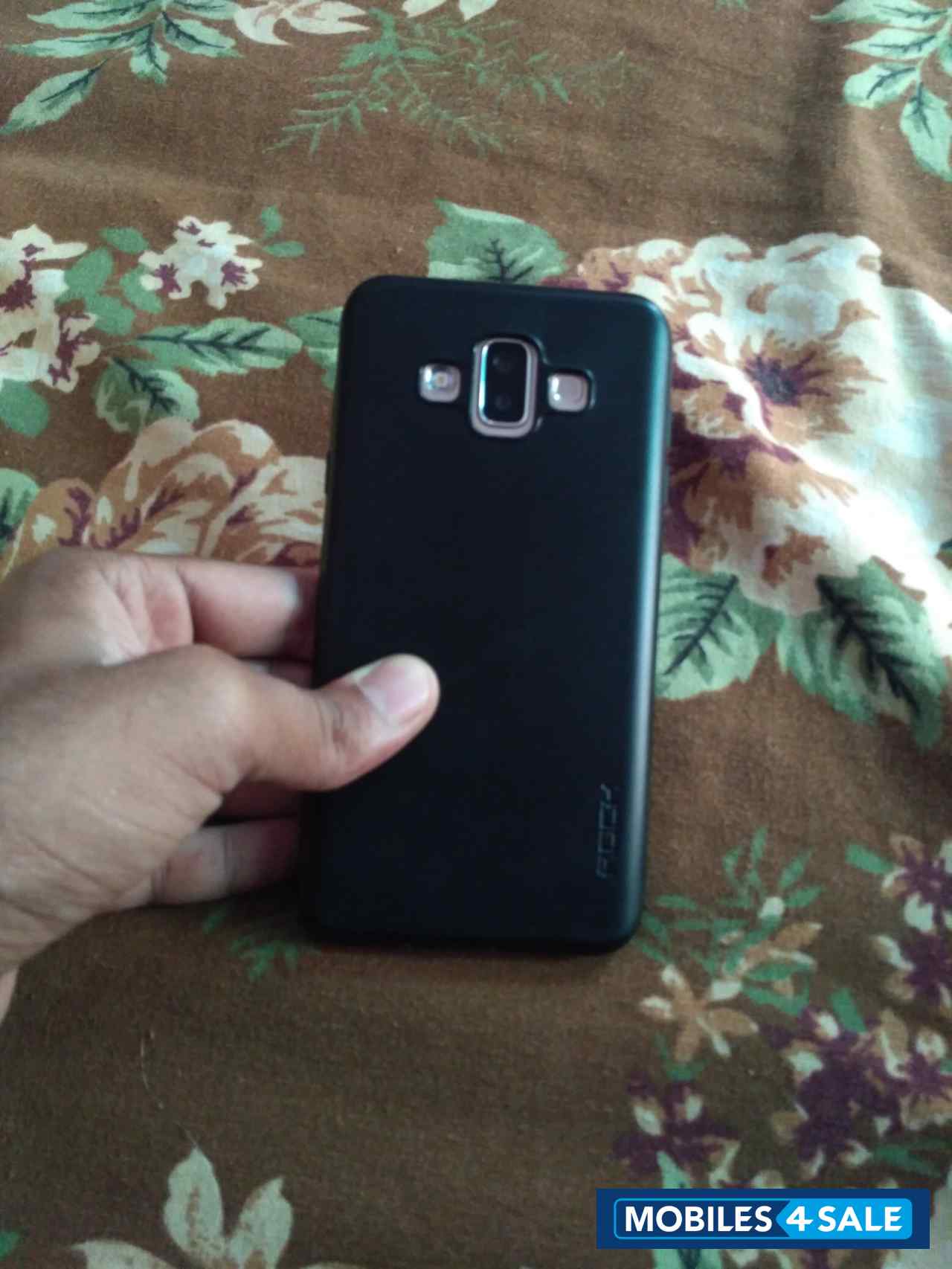 Samsung  Galaxy j7 duo