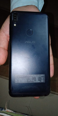 Asus Asus Zenfone Max Pro M1