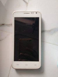 White Micromax  MT500